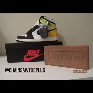 Jordan 1 Volt Gold Size 10 DEADSTOCK